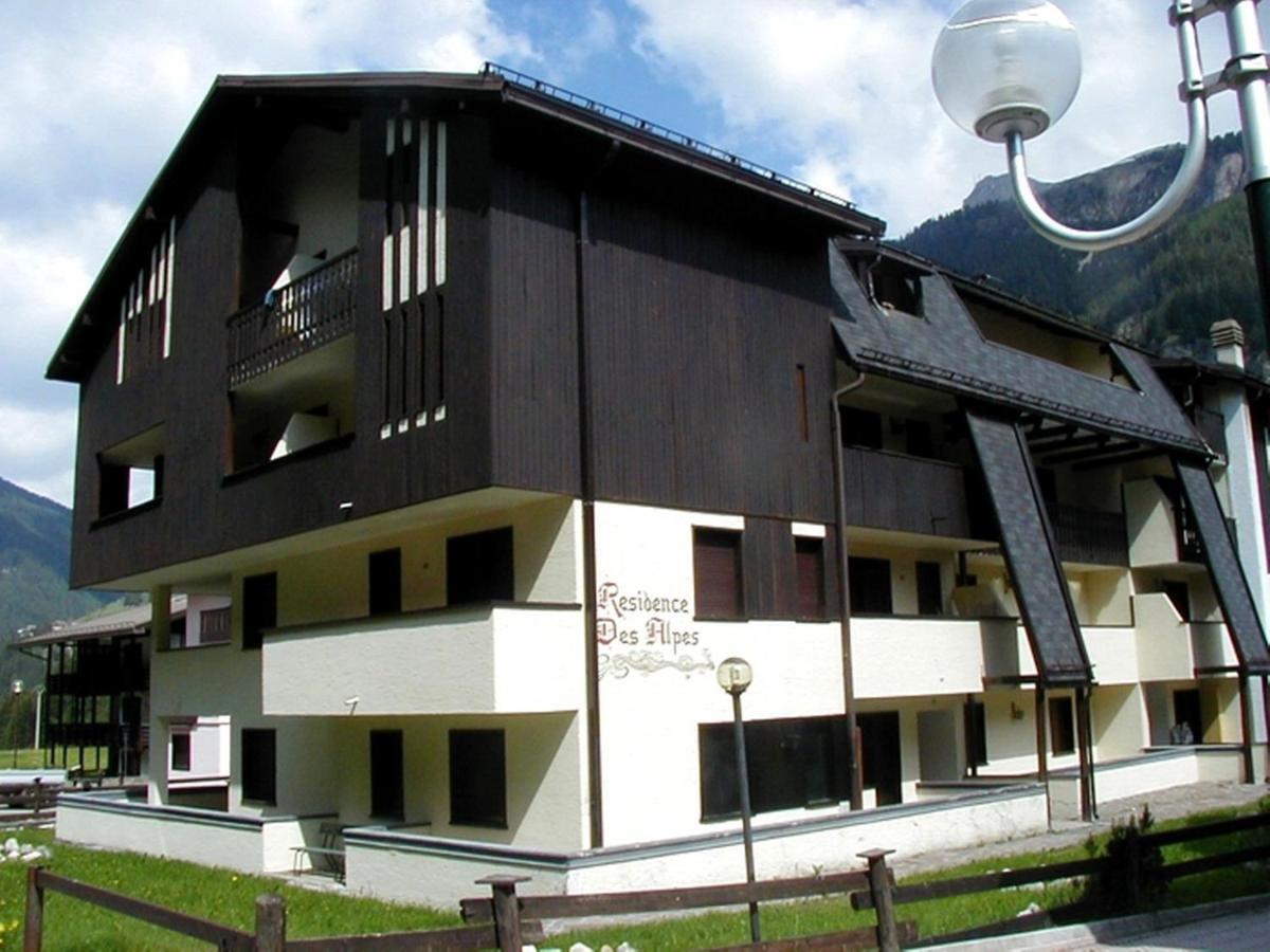 Des Alpes 1 Apartment Canazei Bagian luar foto